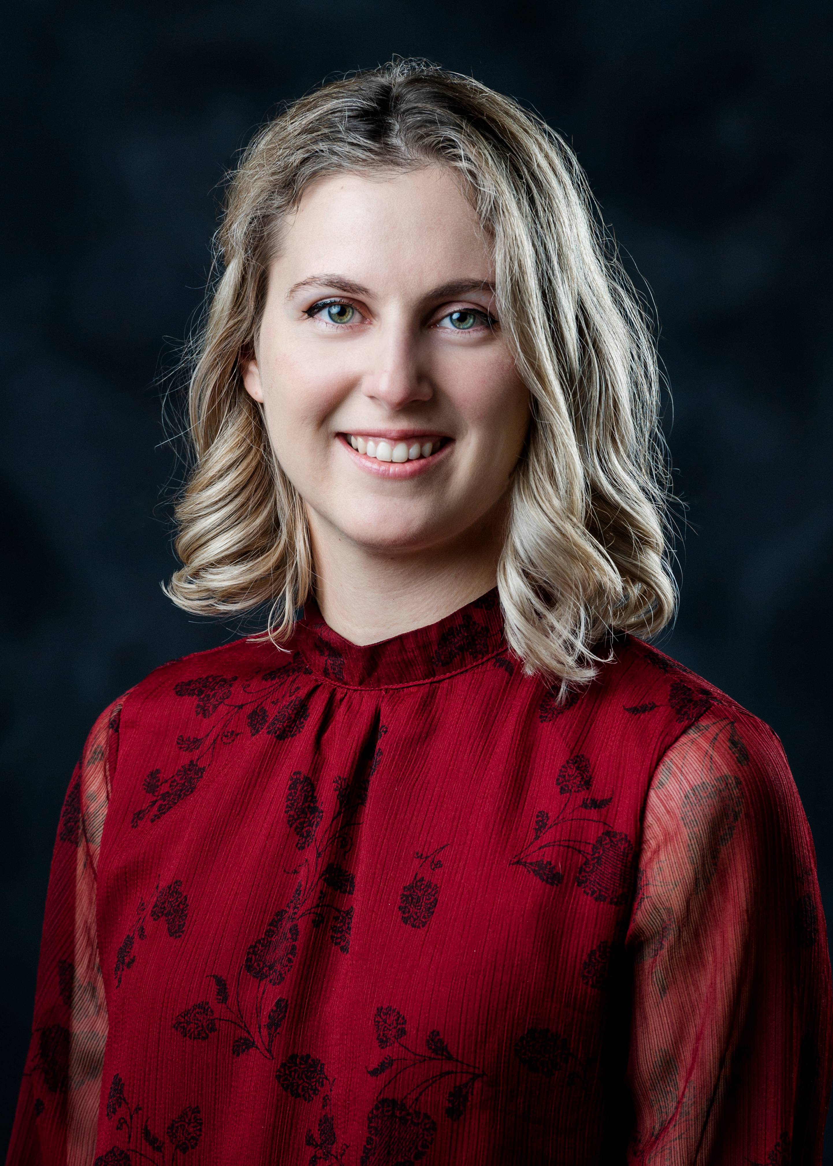 Ms. Arianne Hainsey